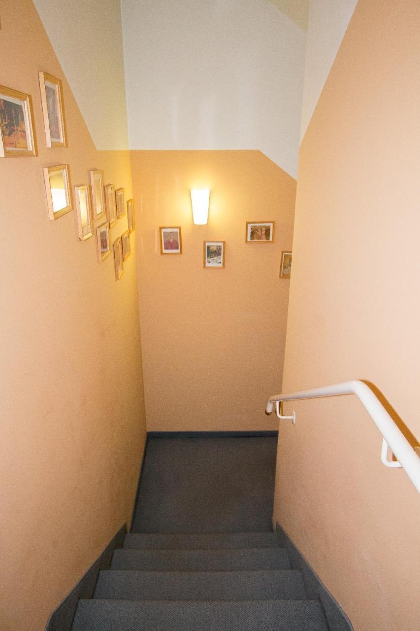 Hotel Garni Am Markt - Businesshotel - Fruehstuecksbuffet - Fahrradabstellplatz - Hunde Willkommen Neustadt bei Coburg Extérieur photo