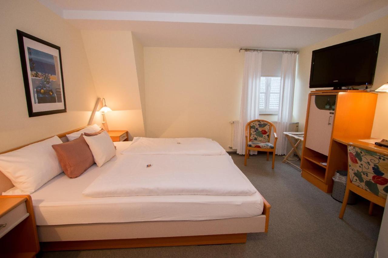 Hotel Garni Am Markt - Businesshotel - Fruehstuecksbuffet - Fahrradabstellplatz - Hunde Willkommen Neustadt bei Coburg Extérieur photo